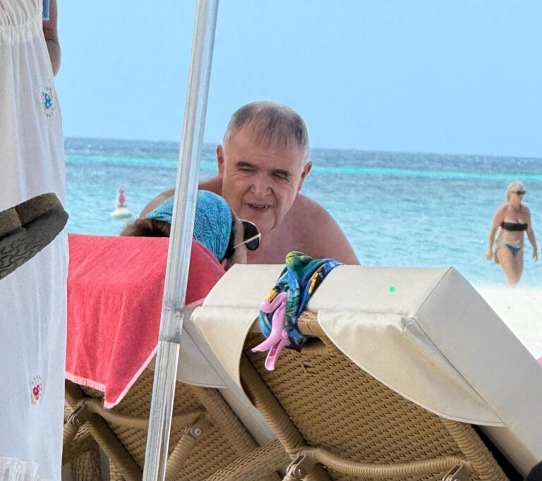 Jaldo justificó su viaje a Aruba durante el temporal: No le ha costado un centavo a la provincia