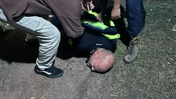 El momento en que Sosa fue capturado en el Hotel Green de Fátima, Pilar, en la provincia de Buenos Aires.
