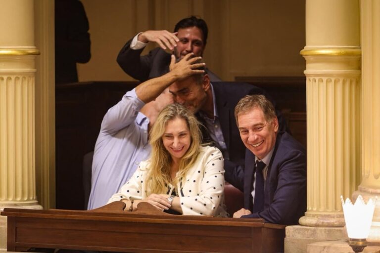 El Gobierno impulsa en el Senado la reforma de la ley de glaciares: el proyecto pasa a Diputados