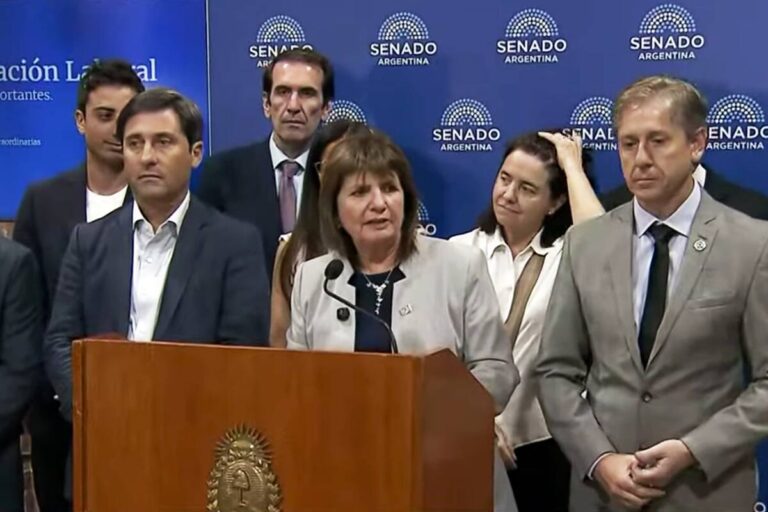 Gobierno cede e introduce 28 cambios clave en la reforma laboral