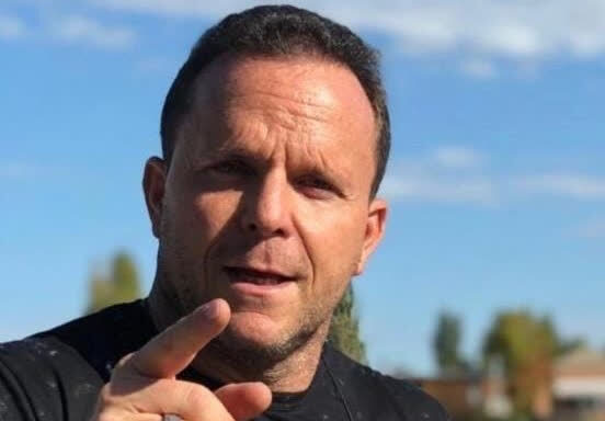 Detuvieron en Miami al periodista Quique Felman por una investigación ligada a un depósito de un millón de dólares