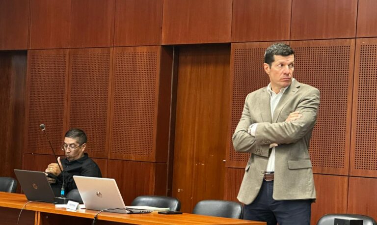 Soto y Kaleñuk en el banquillo, 20 años después.