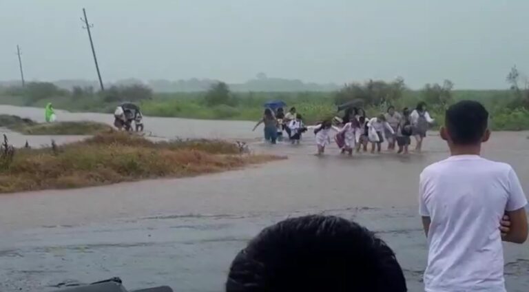 Lluvias sin fin: el Gobierno suspendió las clases hasta el viernes por las tormentas