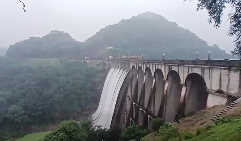 Emergencia en Escaba: compuertas abiertas, sirenas a todo volumen y riesgo de desborde
