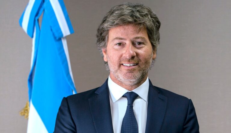 Juan Bautista Mahiques.