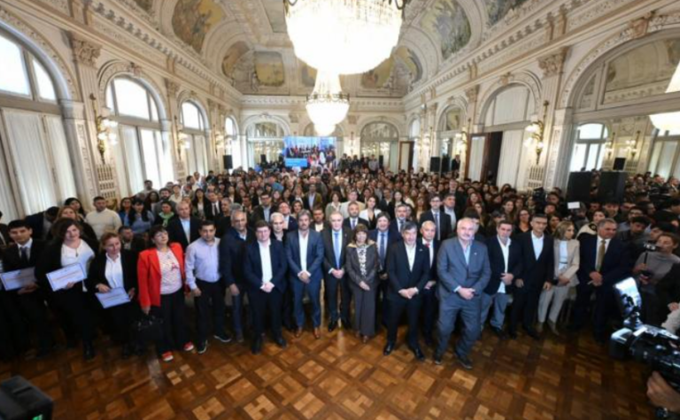 Lanzaron la segunda edición de la capacitación masiva en Inteligencia Artificial para docentes de Tucumán