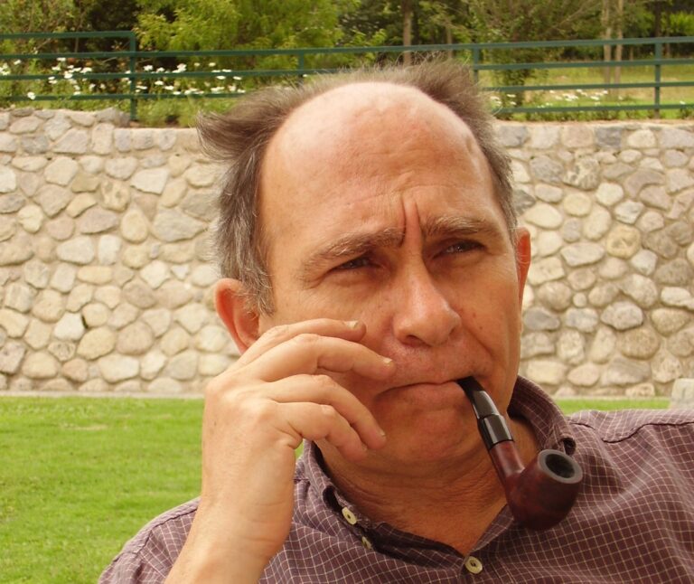 Falleció Ricardo Gandolfo, un gran referente del psicoanálisis y poeta destacado en Tucumán