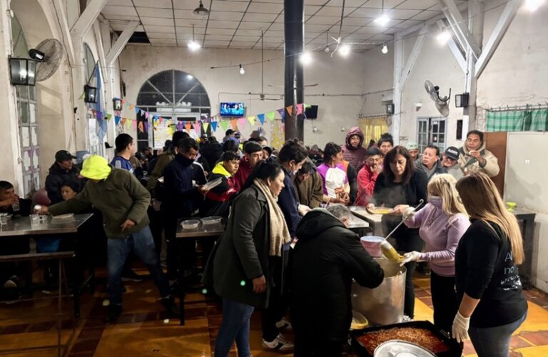 Refuerzan asistencia en albergue El Andén ante las bajas temperaturas en Tucumán