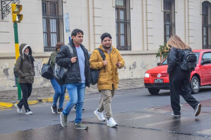 ¿Ya tenés frío?: el frente polar ingresaría recién el jueves a Tucumán