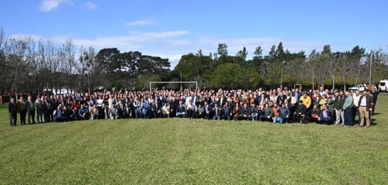 Jaldo lidera encuentro con intendentes y referentes del peronismo para fortalecer la unidad y el desarrollo territorial en Tucumán