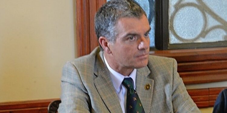 Con CREO ya absorbido por LLA, Murga está confiado en que administrará Yerba Buena