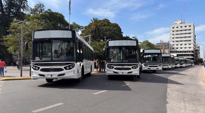 Tucumán concede seis meses más de gracia para el pago de 100 ómnibus adquiridos por la Provincia