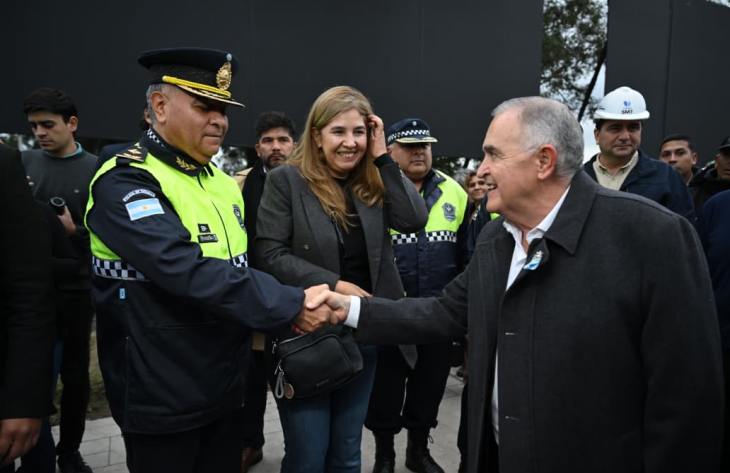 Reconocimiento por el secuestro de drogas sintéticas en operativo policial en Barrio Sur