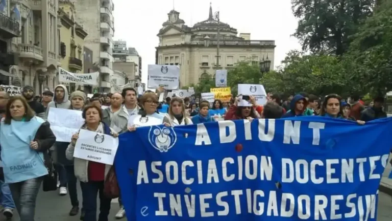 La UNT se moviliza hoy en la quinta Marcha Federal por el cumplimiento de la Ley de Financiamiento Universitario
