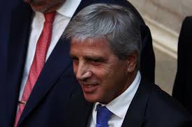 Cambio en el Ministerio de Economía: Luis Caputo aceptó la renuncia de José García Hamilton y designó a Juan Ignacio Stampalija