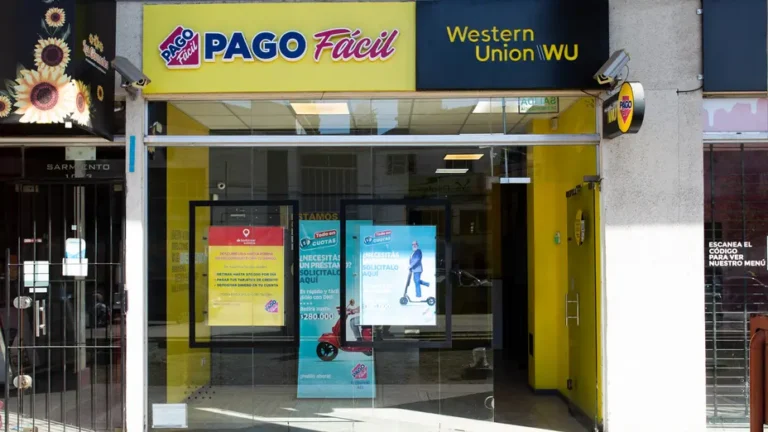 Locales de pagos extrabancarios ocupan el espacio dejado por el cierre de sucursales bancarias en Tucumán