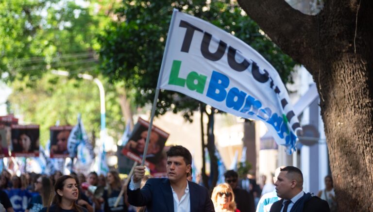 Otro bancario bendecido: Petraglia, presunto brazo ejecutor del armado en la causa Vélez, tiene 8 inmuebles a su nombre