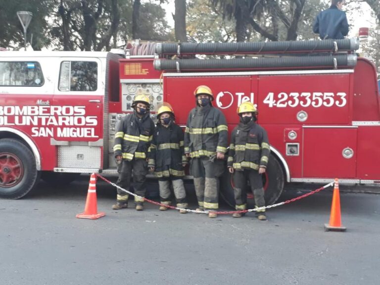 Los Bomberos Voluntarios restringen servicios por falta de fondos y convocan a un «sirenazo» frente a Casa de Gobierno