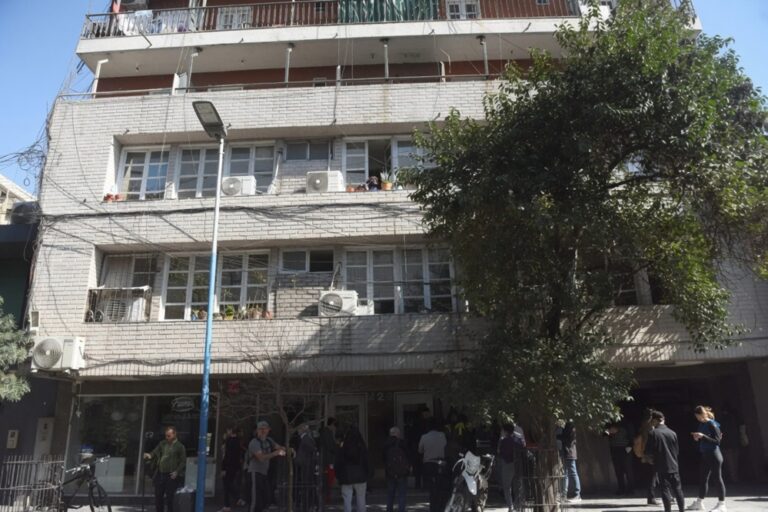 Explosión fatal en Monteagudo 120: la Municipalidad confirmó que el edificio no tiene final de obra por una construcción irregular