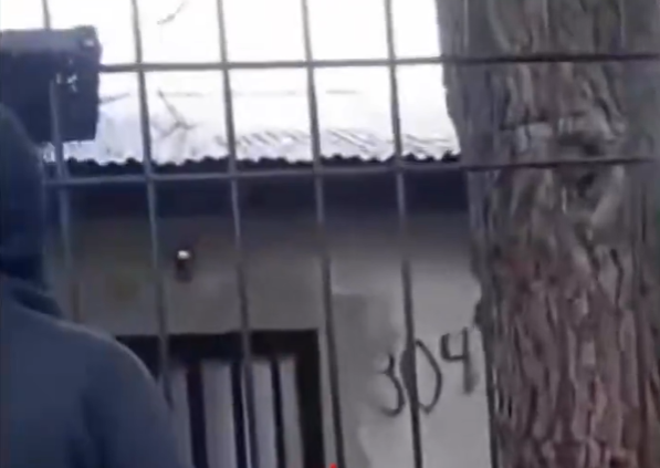 Se viralizó un video de un maltrato en un geríatrico, ahora aseguran haber encontrado la casa del acusado -