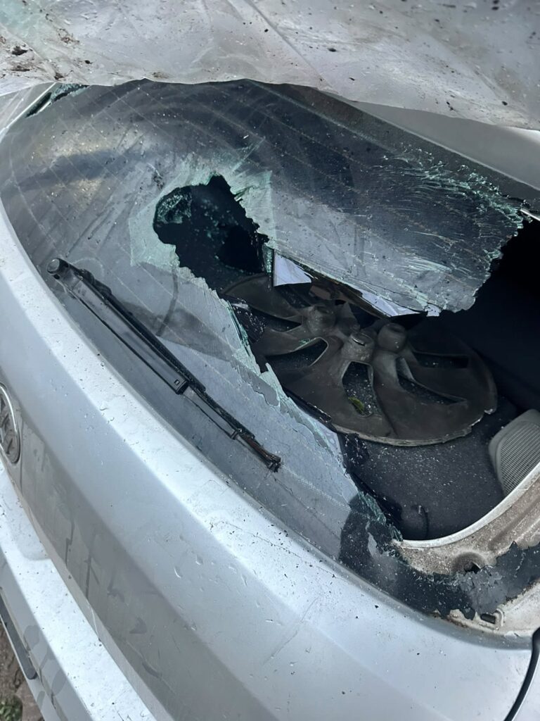 Violencia en la noche tucumana: denunciaron a los custodios de un boliche por una feroz golpiza y destrozos a un automóvil
