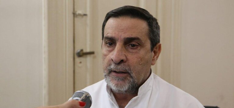 Parte médico oficial: el ministro de Salud de la provincia se encuentra estable tras ingresar por un dolor abdominal