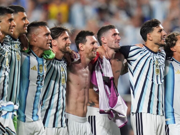 Sin fiesta popular: Messi y las estrellas de la Selección no vuelven al país y se canceló la caravana
