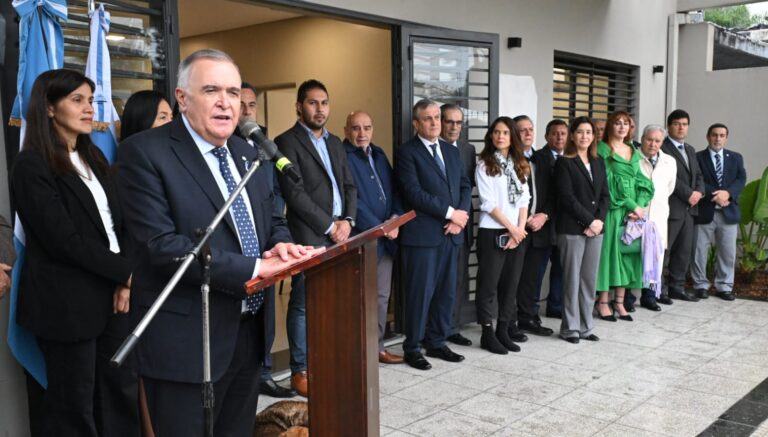 Jaldo encabezó la inauguración del nuevo Juzgado de Paz de Acheral: «Es tener la justicia a la vuelta de la casa»