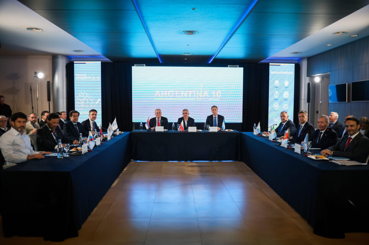 Cumbre del Norte Grande: Jaldo pidió acelerar el Gasoducto del Norte y alertó que “más de 100.000 puestos de