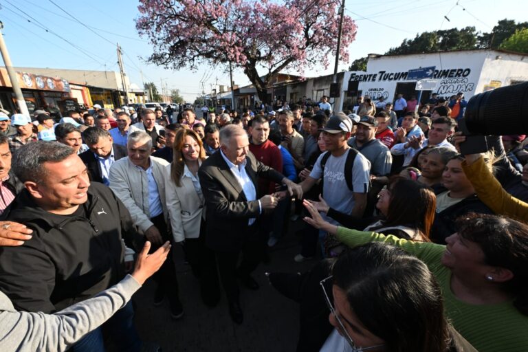 Inversión en Las Talitas: Jaldo cortó cintas para el nuevo Subsidio de Salud y obras de pavimentación