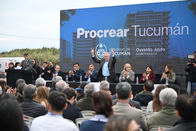 Jaldo confirmó 300 viviendas del Procrear para 2027: “Fue una gran decisión financiarlo con recursos propios”