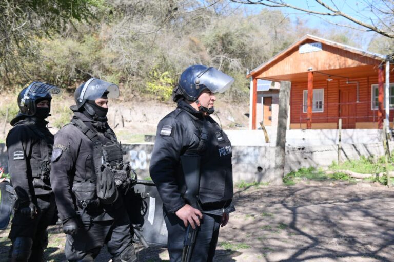 El Gobierno de Tucumán puso la lupa sobre las viviendas del perilago de El Cadillal
