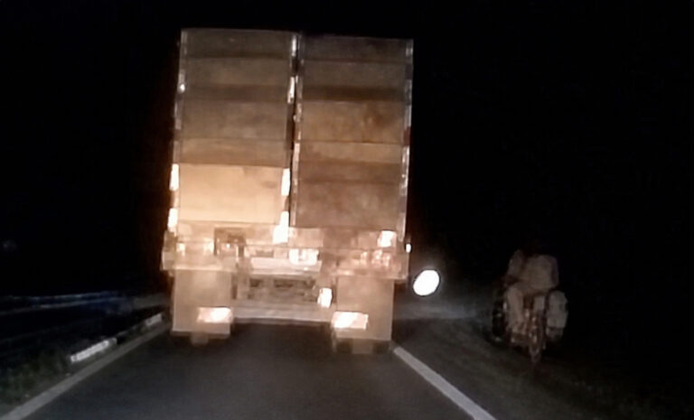 Video impactante: conducía a oscuras por la Ruta 38 camino a Catamarca y casi provoca una tragedia