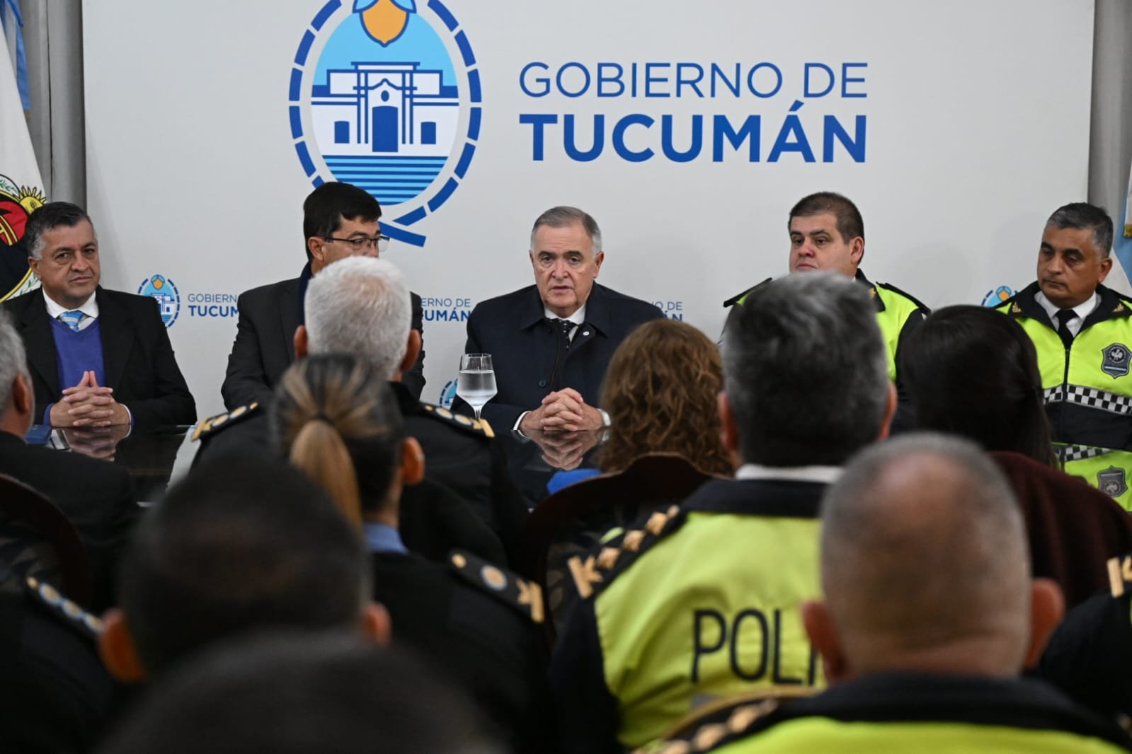 Jaldo reunió a la cúpula policial y pidió profundizar la lucha contra el delito en Tucumán - El Federalista
