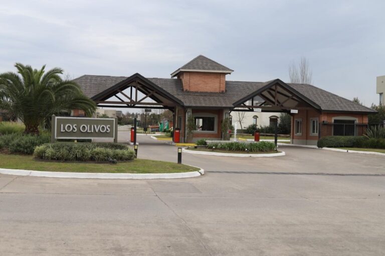 Un grupo de vecinos del Country Los Olivos frustró un intento de asalto contra Roberto Sagra