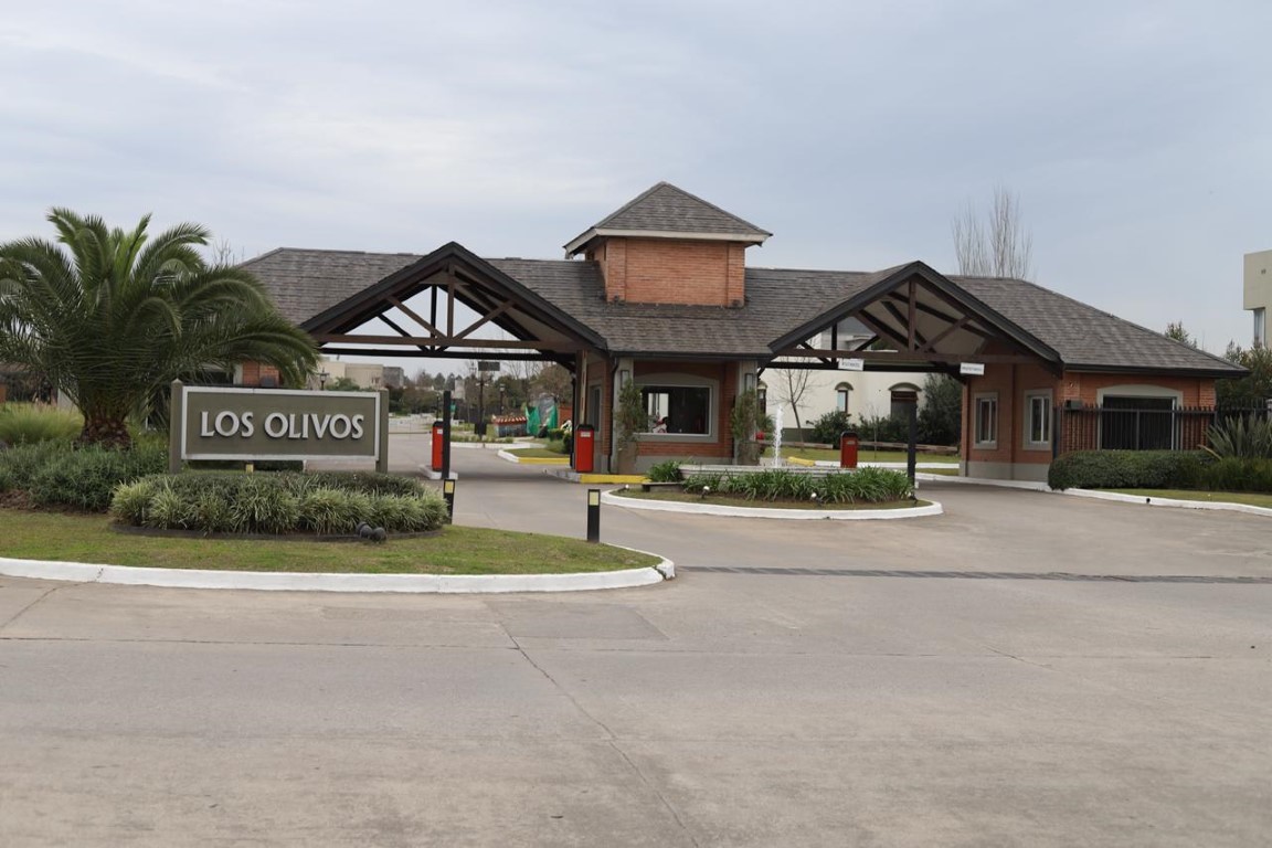 Un grupo de vecinos del Country Los Olivos frustró un intento de asalto contra Roberto Sagra - El Federalista