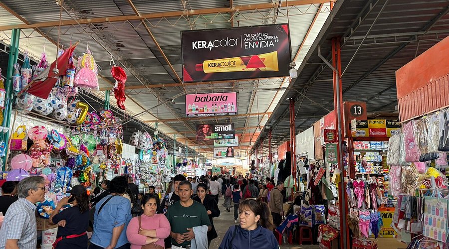Piden 14 años de cárcel para un expolicía acusado de estafar a comerciantes del Paseo Sáenz Peña - El