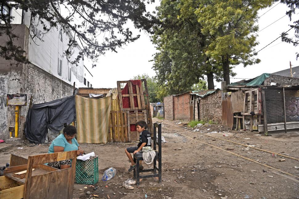 "Queremos un lugar digno": vecinos del asentamiento céntrico piden ser relocalizados y denuncian