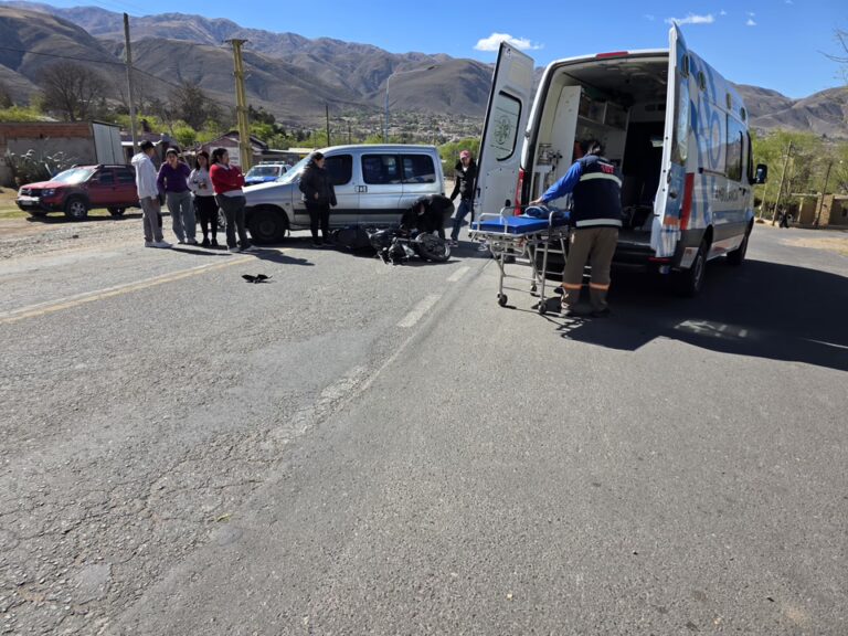 Grave accidente en Tafí del Valle: una joven quedó internada tras un choque en la Ruta 307