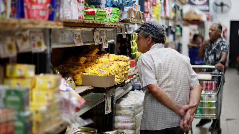 La canasta básica le ganó a la inflación en Tucumán y una familia necesitó más de $1,3 millones para no caer