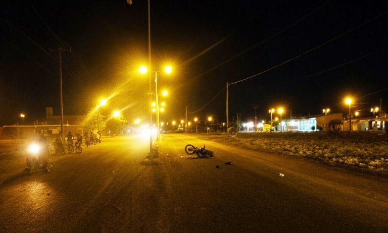Tragedia en Quimilí: una joven murió tras un choque entre motos y sospechan de una posible picada