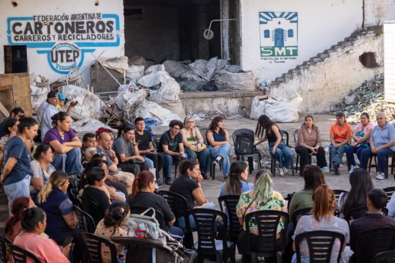 Trabajo en red en Villa 9 de Julio: Representantes comunitarios unifican reclamos de salud y seguridad ante la Legislatura
