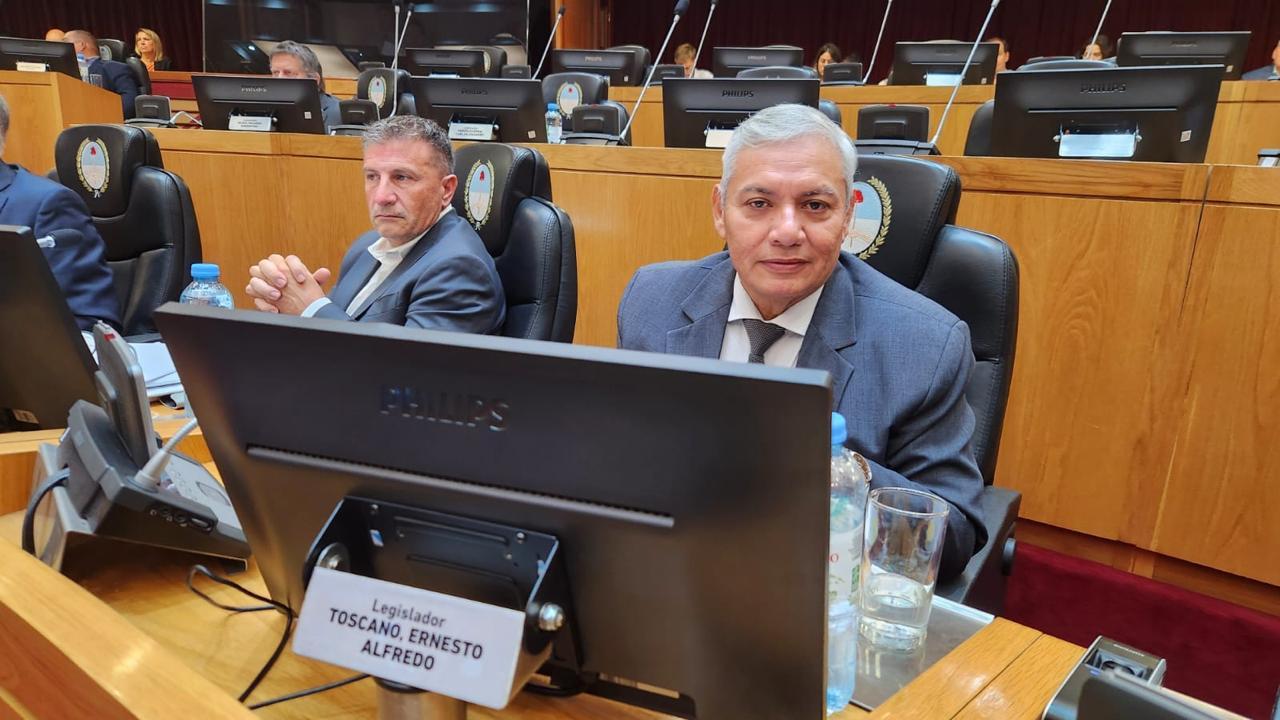 Toscano cruzó a Molinuevo y puso en duda la bandera de “la casta” de La Libertad Avanza - El Federalista