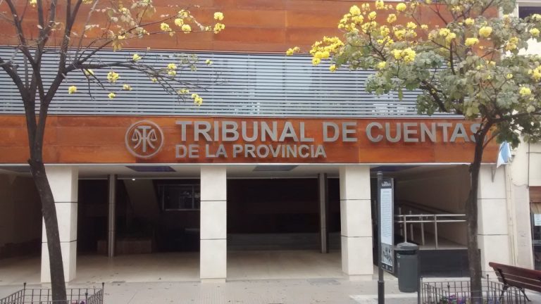El Tribunal de Cuentas halló registros precarios en las 93 comunas y objetó las cuentas de Previsión Social y la Caja Popular
