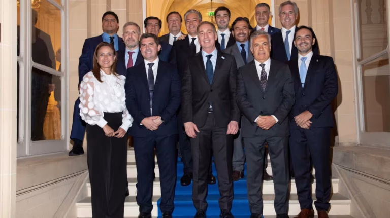PASO y Presupuesto 2027: la negociación de la Casa Rosada con los gobernadores en París