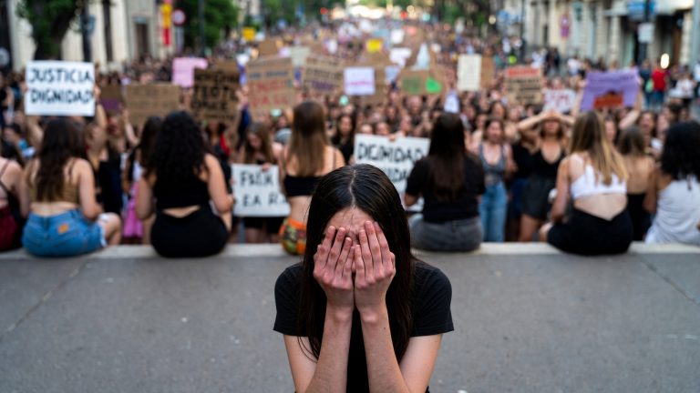 Feminismo selectivo: ¿Por qué no se aplicó el protocolo de trata de personas en el proceso federal de la causa Vélez?