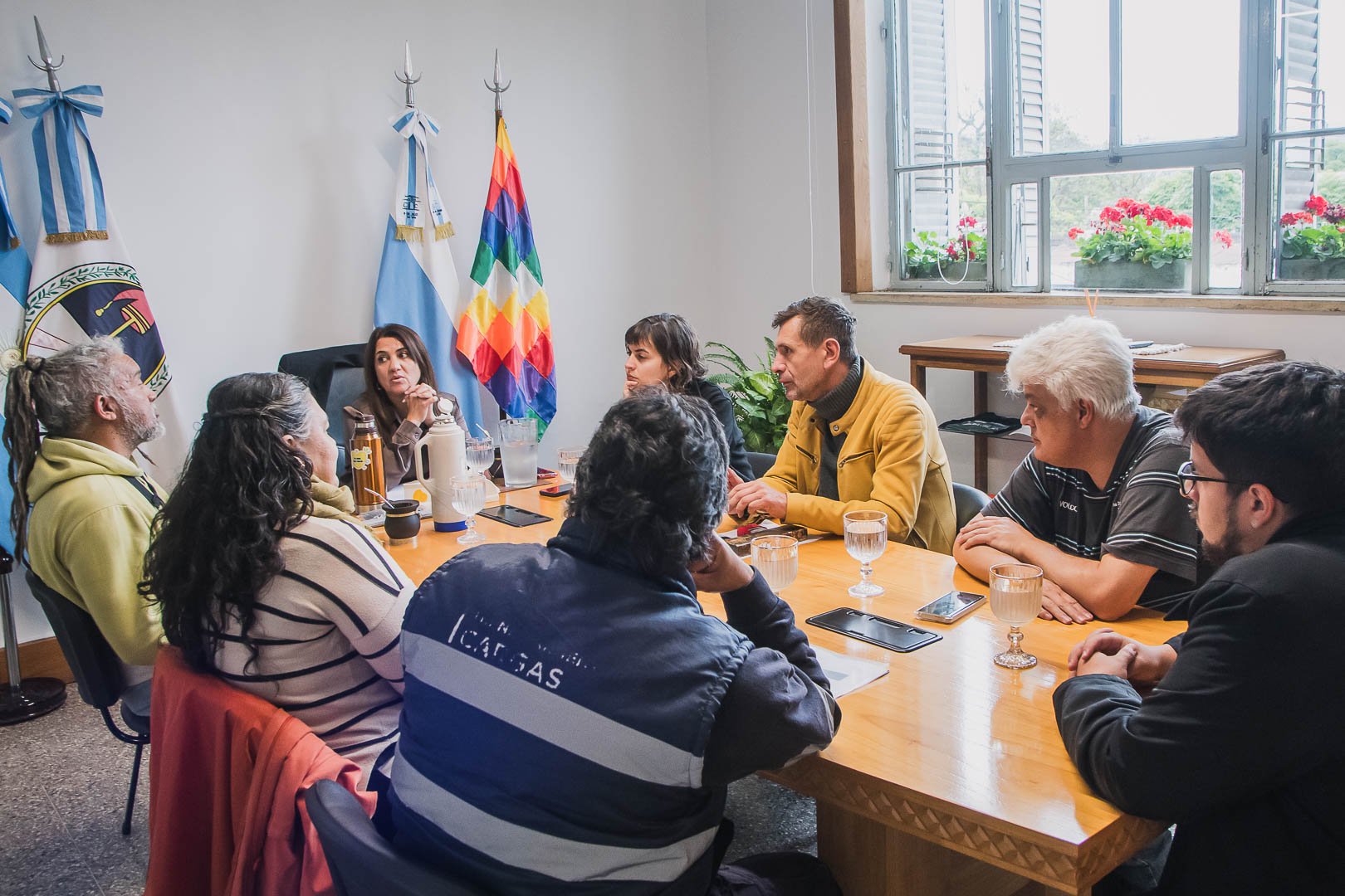 Talleres ferroviarios: el municipio combina el reclamo judicial con la movilización de la comunidad - El