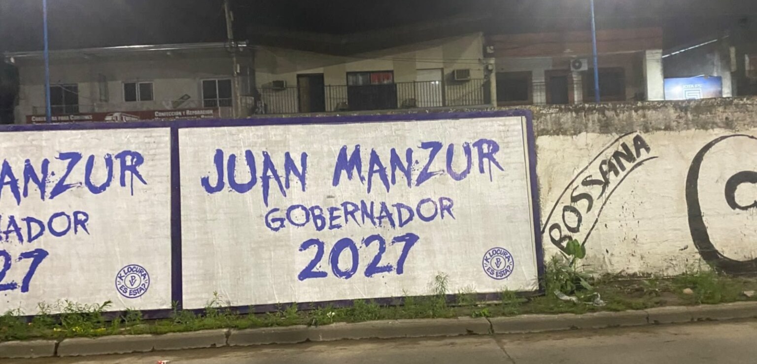 Mientras evita definir si será candidato, aparecieron afiches de Manzur Gobernador 2027 - El Federalista