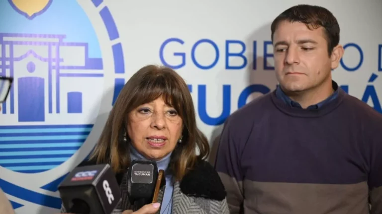 Un docente de Delfín Gallo es finalista a Docente Inspirador 2026 tras crear un simulador industrial con sus alumnos